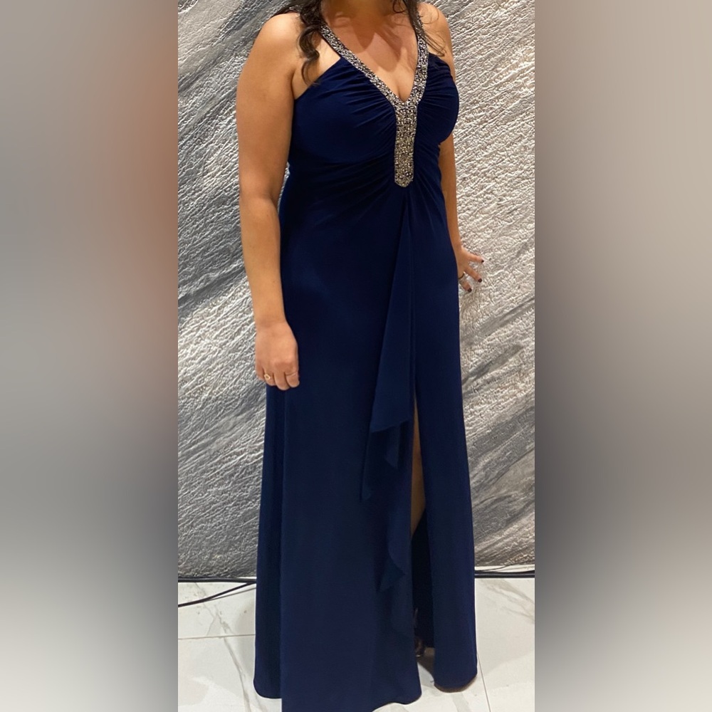 Elegant Navy Evening Gown with Beaded Crystal Accent